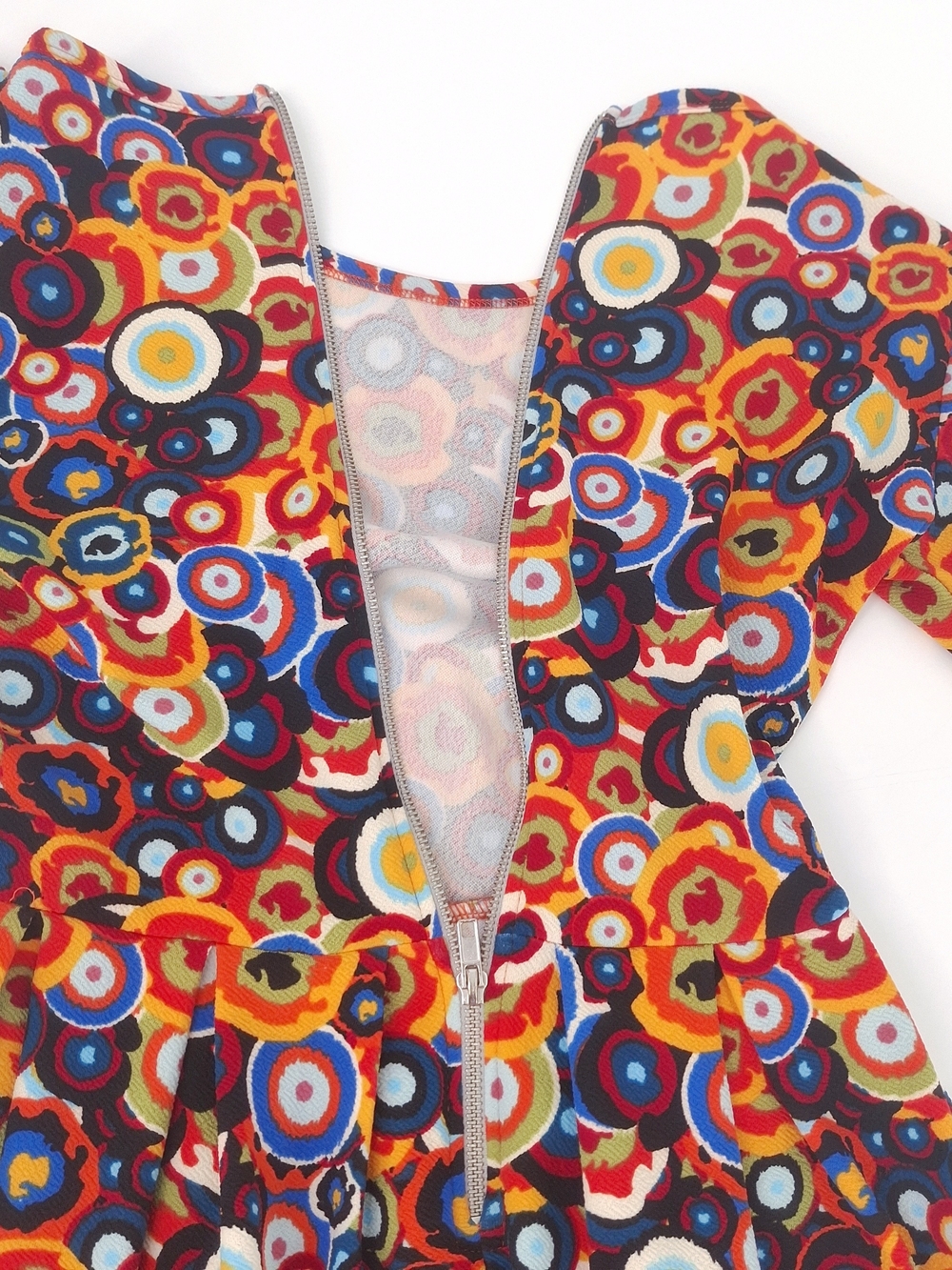 ✨LuLaRoe Amelia Dress Size Medium Mod Retro Colorful Swirl Pleated Pockets✨ - Picture 12 of 12